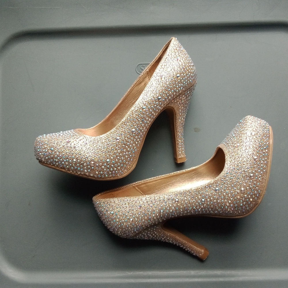 Flourish heels